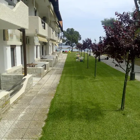 Haus Platanos & By The Sea Vourvourou