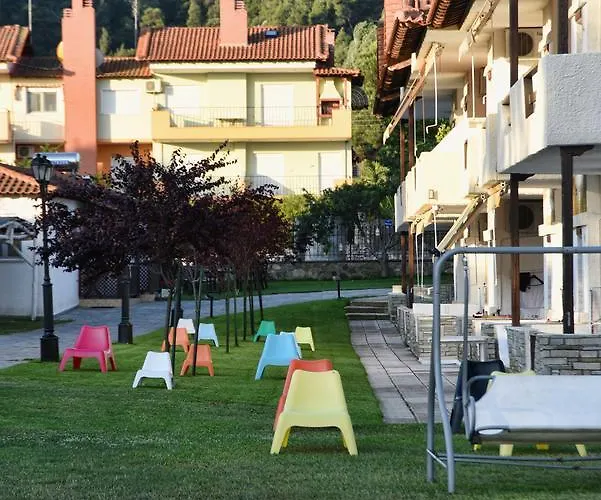 Haus Platanos & By The Sea