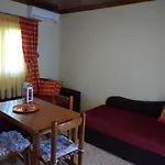 Haus Platanos & By The Sea Appartamento *