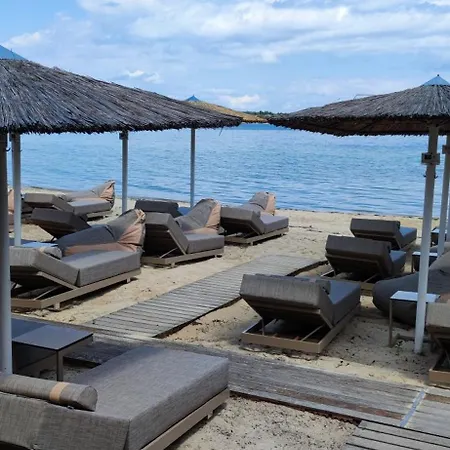 Haus Platanos & By The Sea *