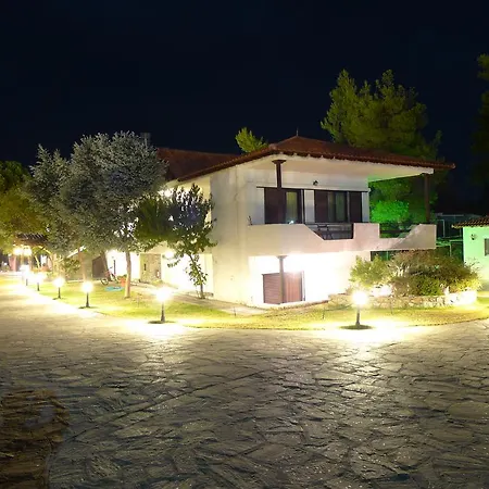 Haus Platanos & By The Sea Apartman