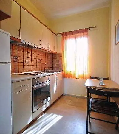Haus Platanos & By The Sea Apartman *