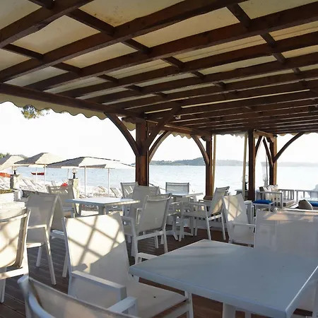 Апартаменты Haus Platanos & By The Sea