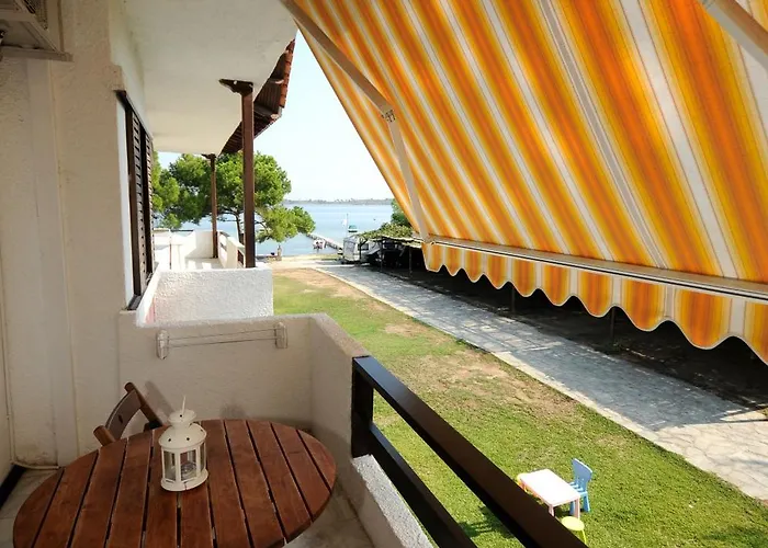 Haus Platanos & By The Sea Apartament *