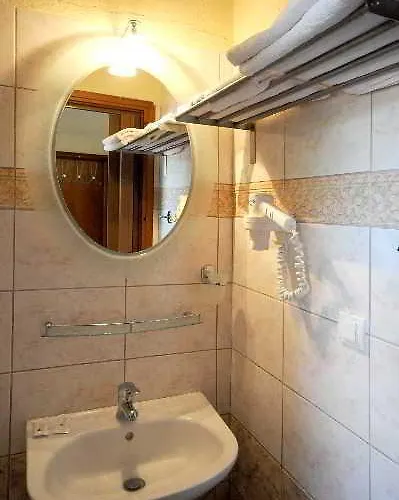 Haus Platanos & By The Sea Apartament *