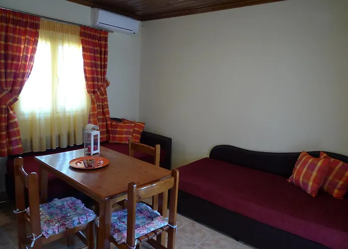 Haus Platanos & By The Sea Apartman *
