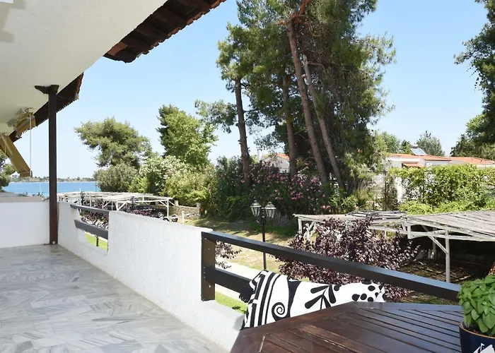 Haus Platanos & By The Sea Apartament