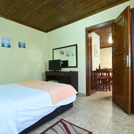 Apartman Haus Platanos & By The Sea *