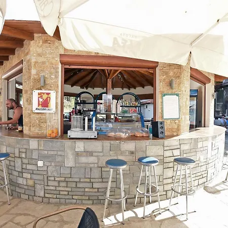 Haus Platanos & By The Sea *