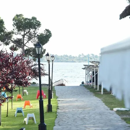 Haus Platanos & By The Sea Vourvourou