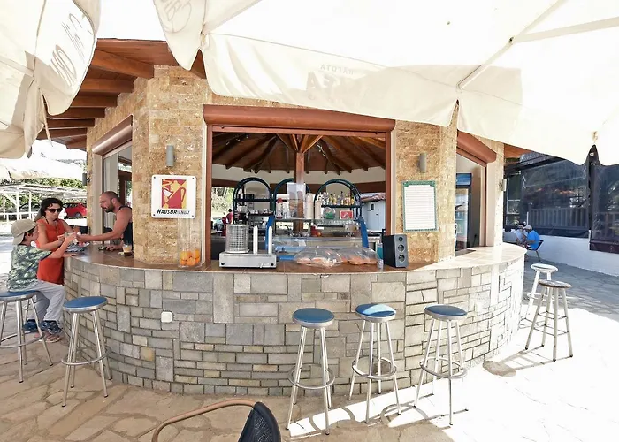 Haus Platanos & By The Sea *